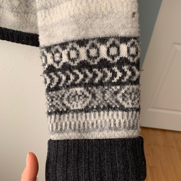 Burberry sweater - Picture 4 of 8